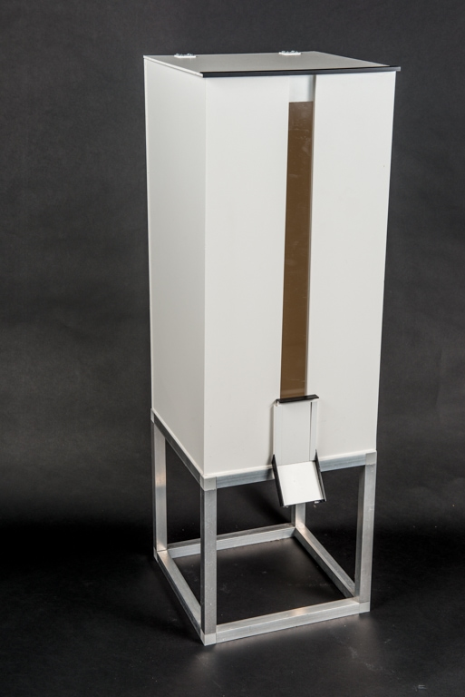 Kunststof voedersilo / voersilo.jpg Kunststof voedersilo / voersilo