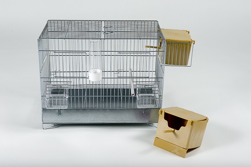 Metalen draadkooi 41 cm met nest.jpg Metalen draadkooi 41 cm met nest