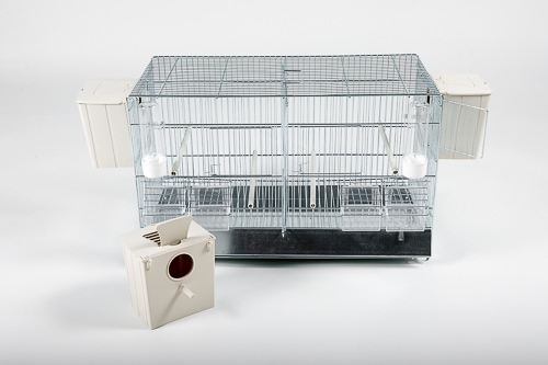 Metalen draadkooi 54,5 cm met voorhangnesten.jpg Metalen draadkooi 54,5 cm met voorhangnesten