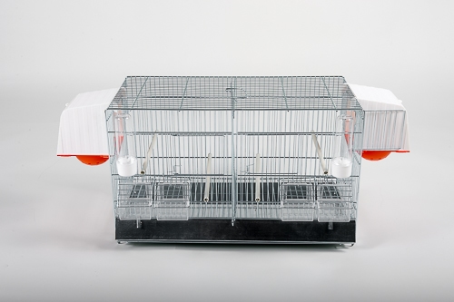 Metalen draadkooi 54,5 cm met voorhangnesten.jpg Metalen draadkooi 54,5 cm met voorhangnesten