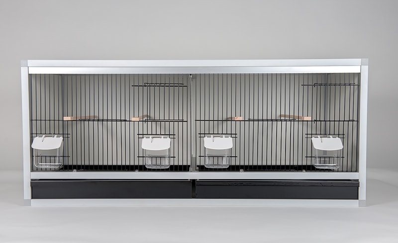 Aluminium broedkooi met zwarte fronten en zwarte laden Aluminium broedkooi met zwarte fronten en zwarte laden