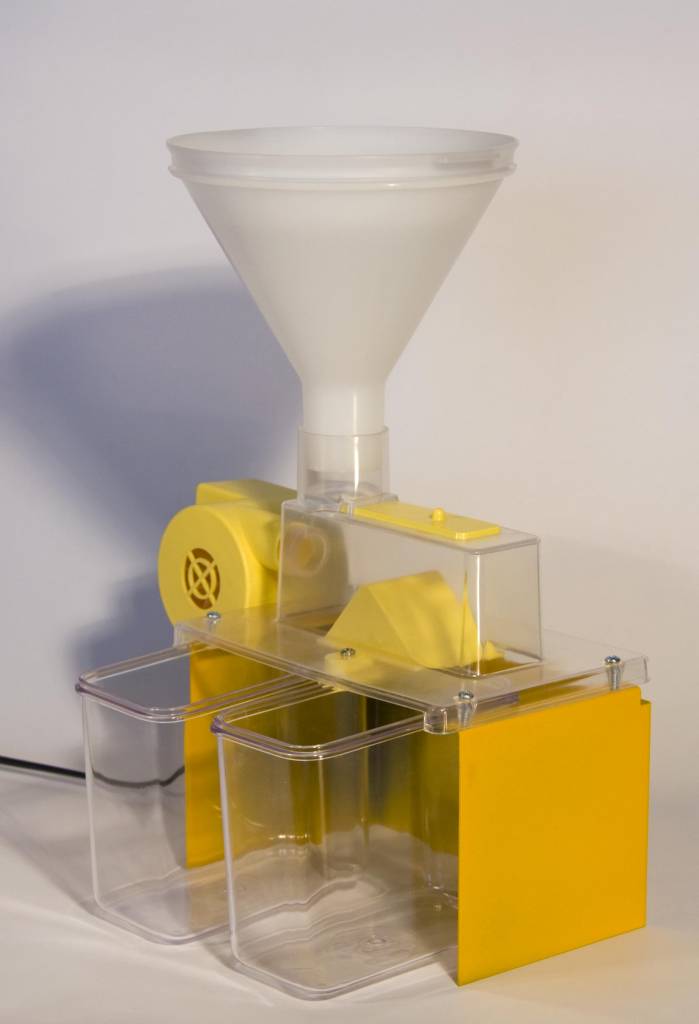 kaf-o-matic-kafmolen-voor-het-scheiden-van-kaf-van-3 Kafmolen / zaadzifter / zaadkuiser / kafzaadblazer