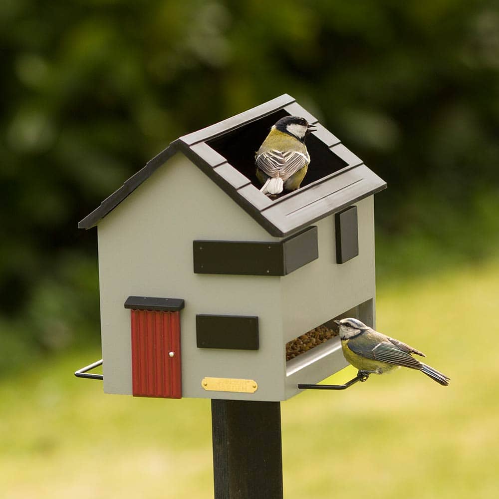 Vogelvoederhuisje met bad Vogelvoederhuisje met bad