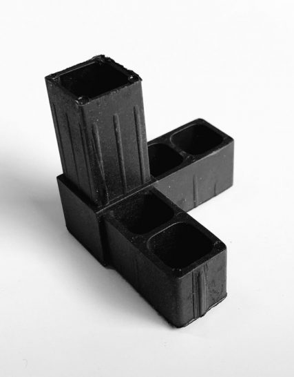 Verbindingsstuk voliere hoek zwart