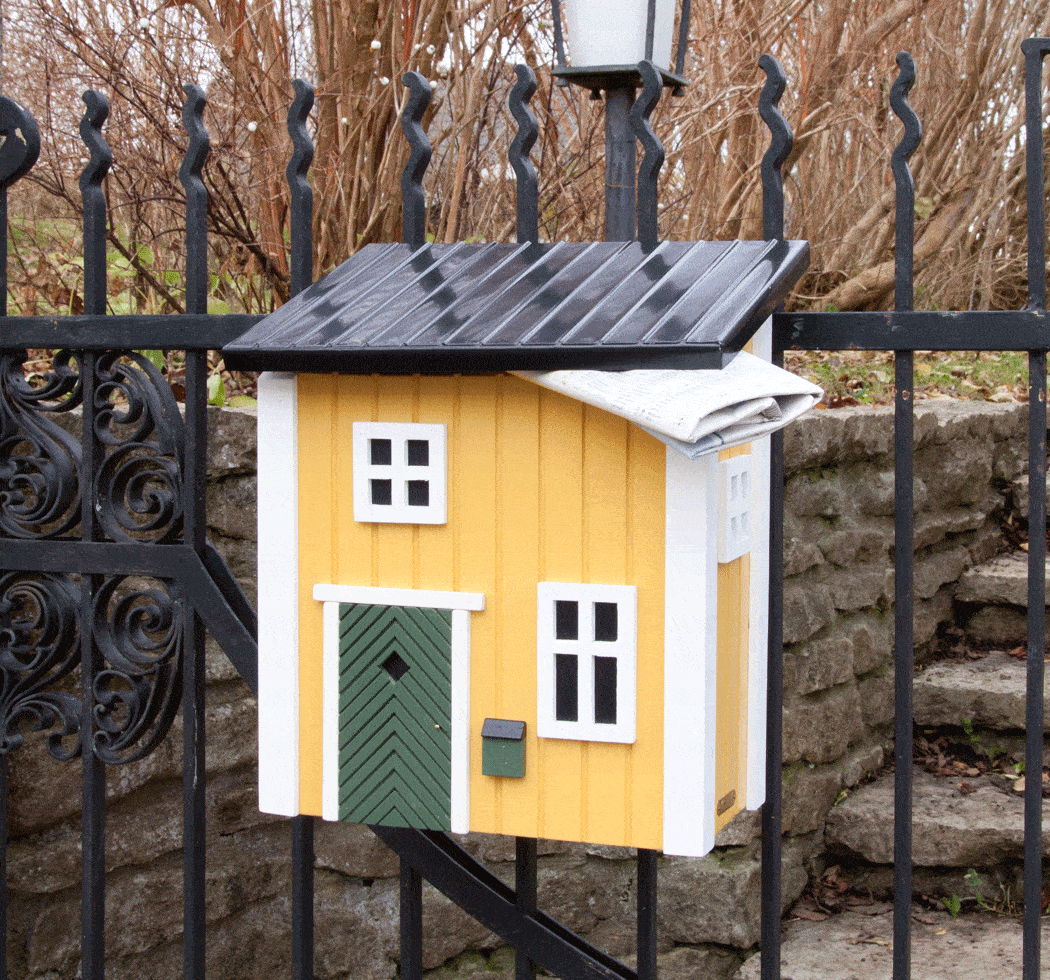 Zweedse brievenbus geel