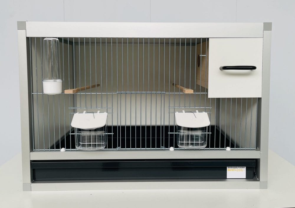 Aluminium broedkooi 60 cm breed met vinken nestkast Aluminium broedkooi 60 cm breed met vinken nestkast